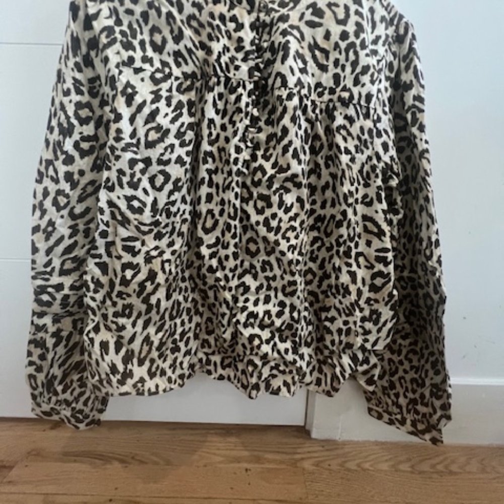 Jcrew Button-Front Ruffleneck Popover In Leopard … - image 4